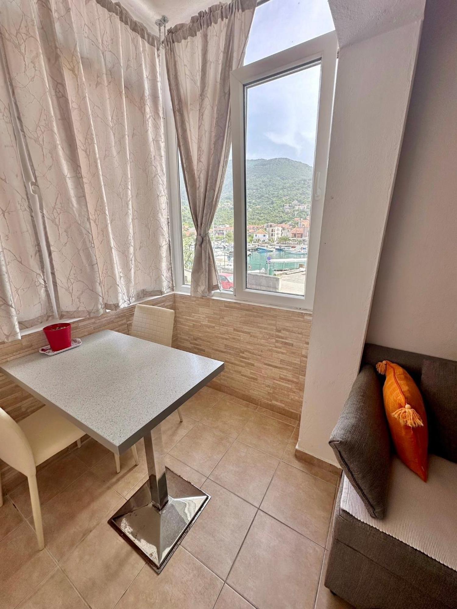 Villa Nela Teodo Esterno foto